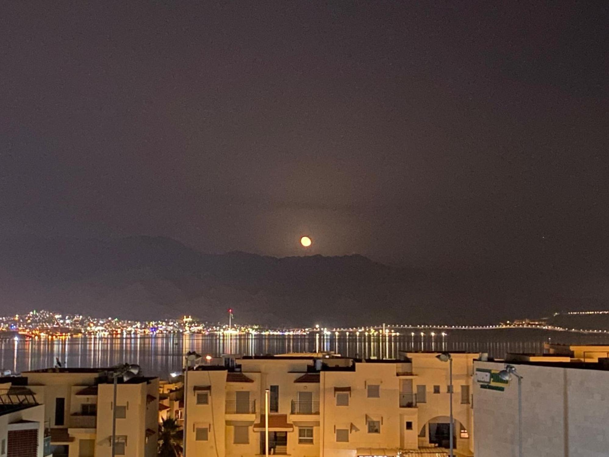 Seaside House & Free Parking Apartment Eilat Exterior photo